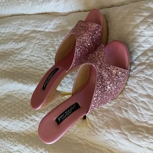 Betsey Johnson Pink glitter polly pumps size 9
